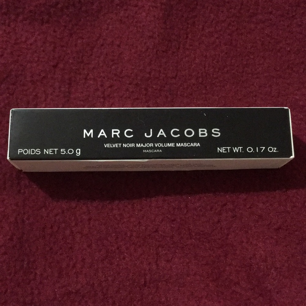 Marc Jacobs travel size mascara
